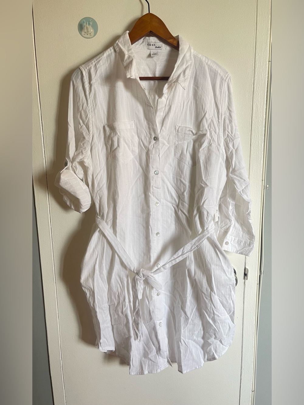 Nwt White Button-Front Shirt Dress With Pockets Size L With adjustable sleeves